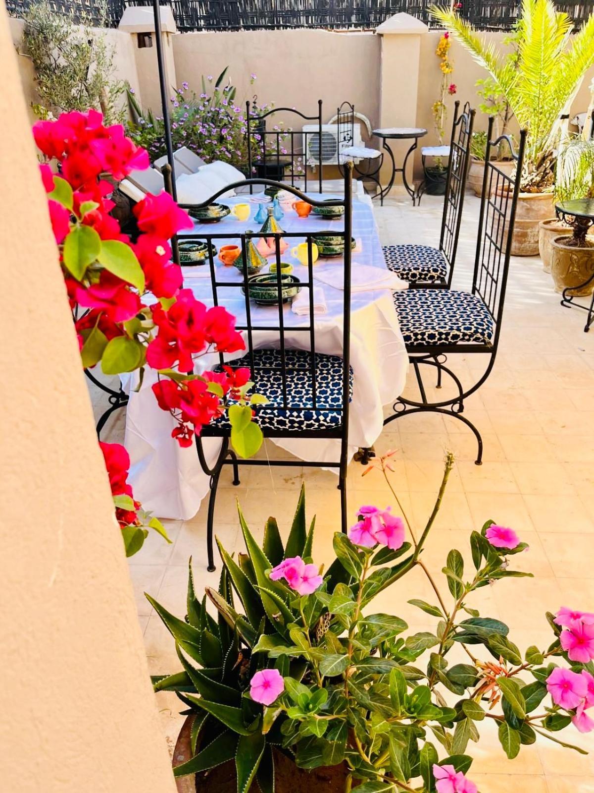 Riad Darna 4 Chambres Avec Piscine Et Petit Dejeuner Marrakesh Exteriör bild