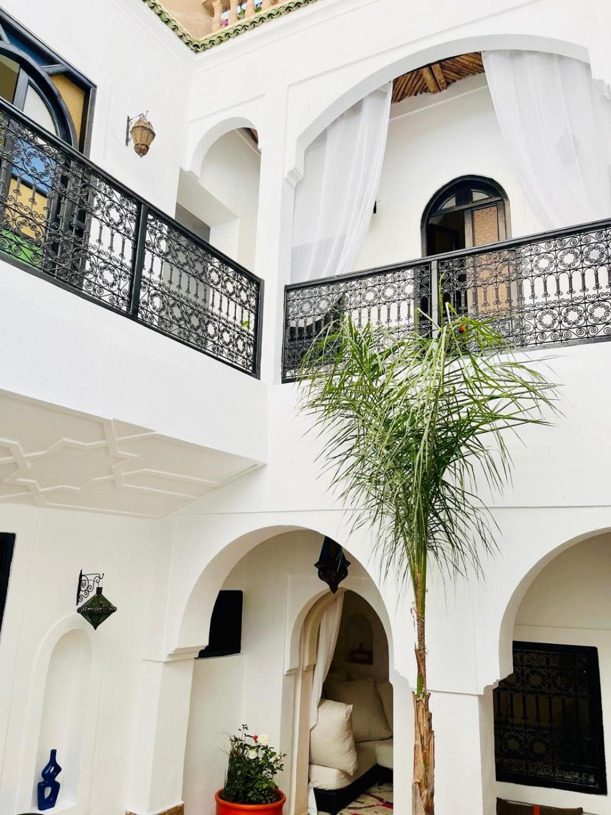 Riad Darna 4 Chambres Avec Piscine Et Petit Dejeuner Marrakesh Exteriör bild