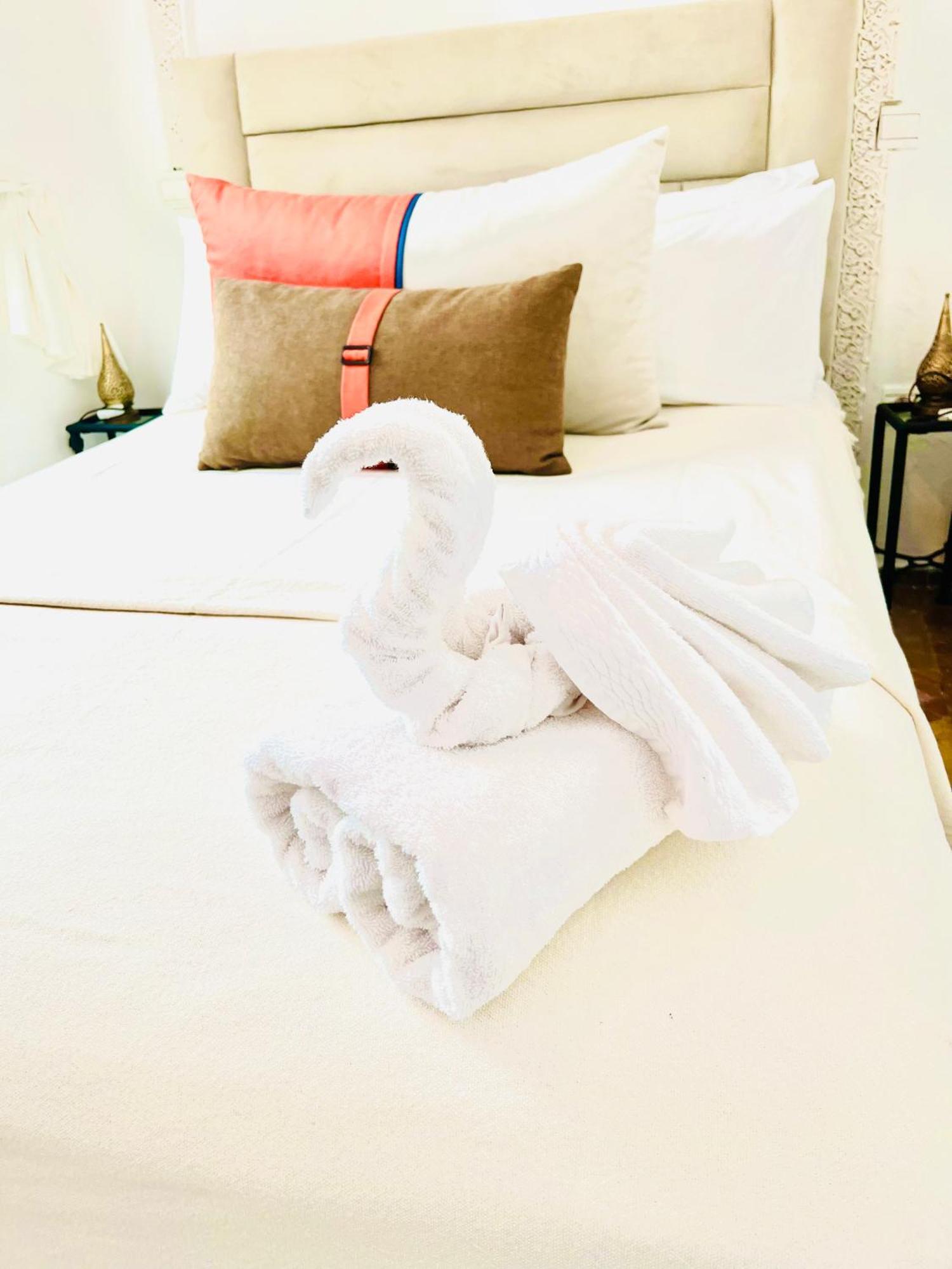 Riad Darna 4 Chambres Avec Piscine Et Petit Dejeuner Marrakesh Exteriör bild