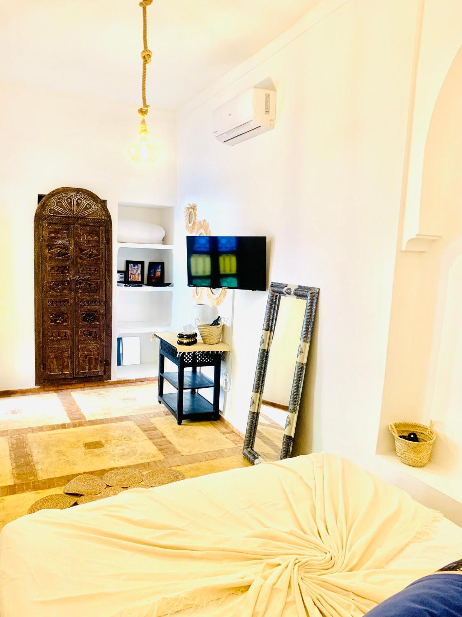 Riad Darna 4 Chambres Avec Piscine Et Petit Dejeuner Marrakesh Exteriör bild