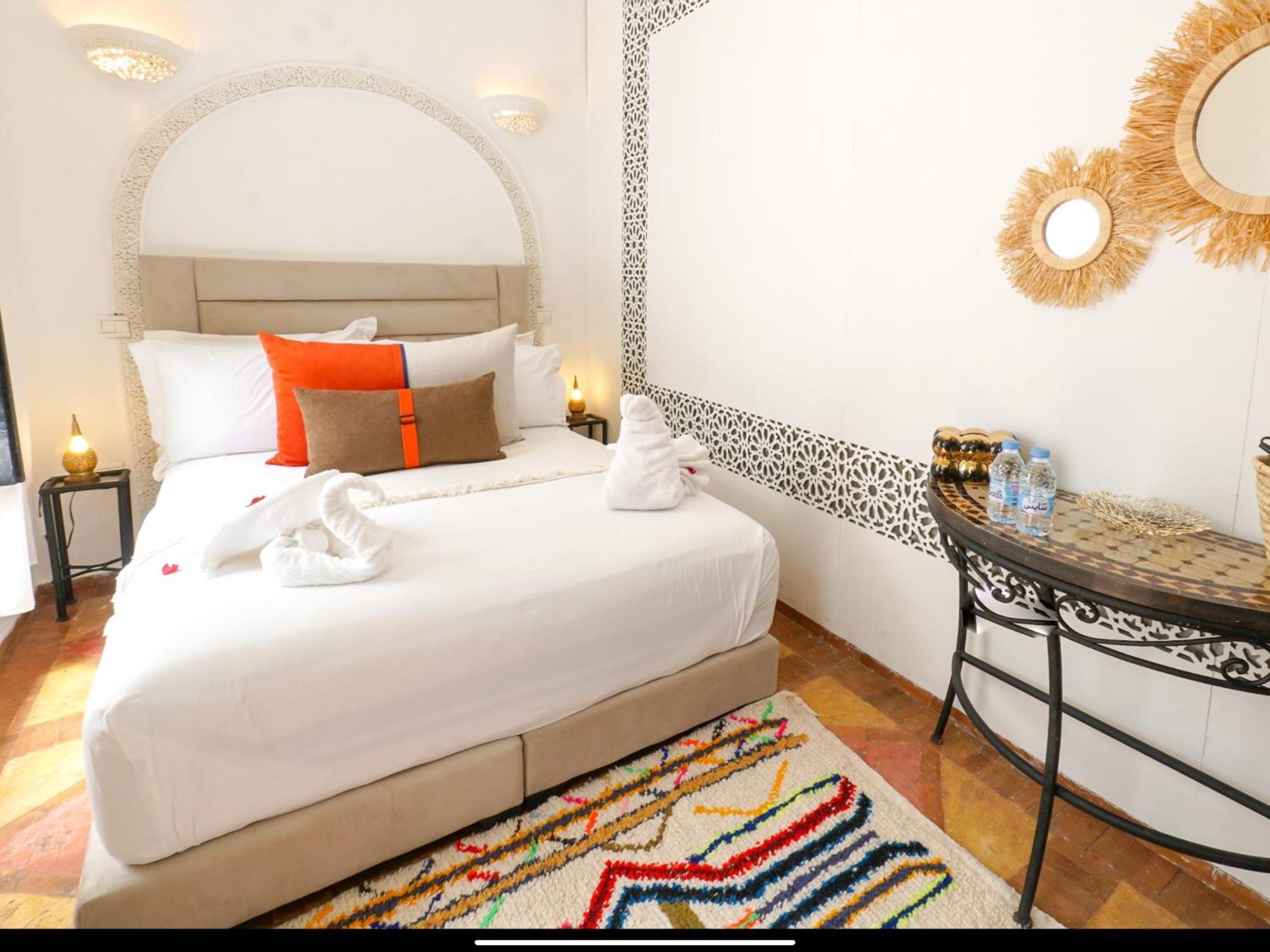 Riad Darna 4 Chambres Avec Piscine Et Petit Dejeuner Marrakesh Exteriör bild