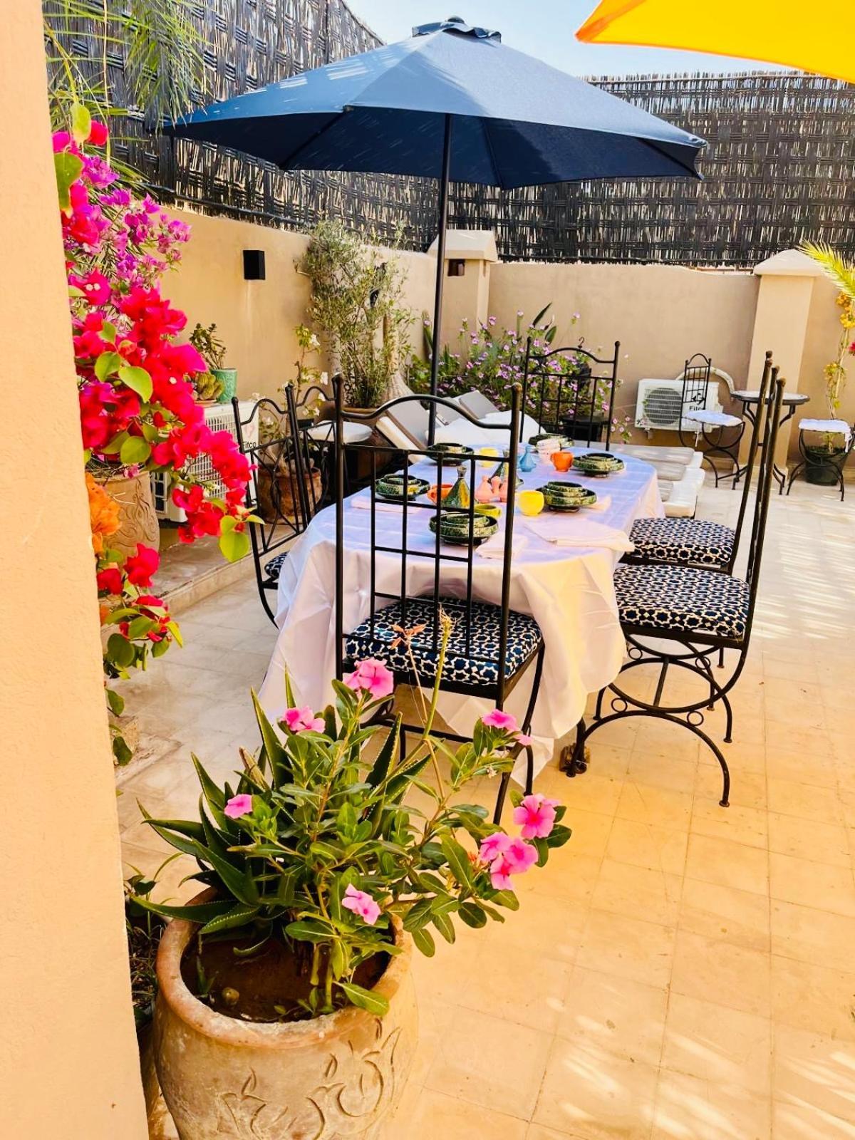 Riad Darna 4 Chambres Avec Piscine Et Petit Dejeuner Marrakesh Exteriör bild