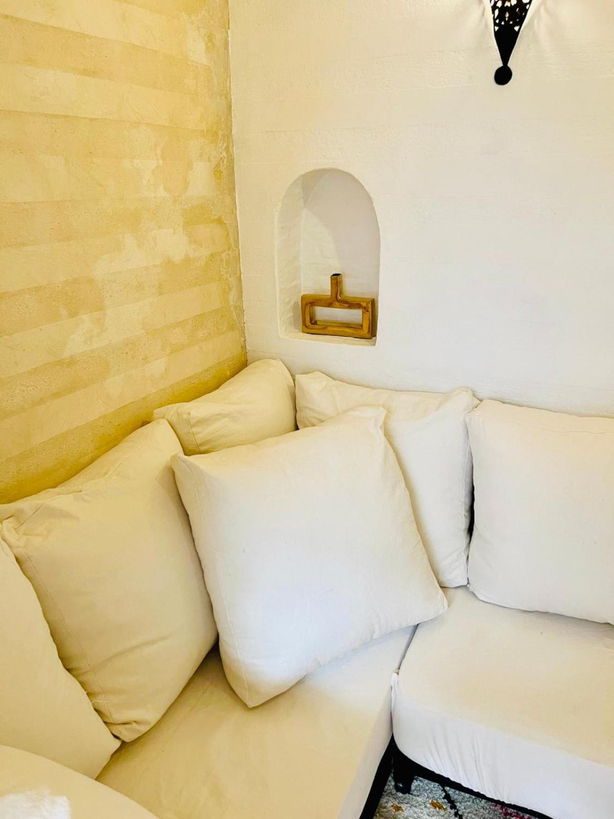 Riad Darna 4 Chambres Avec Piscine Et Petit Dejeuner Marrakesh Exteriör bild